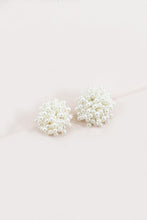Load image into Gallery viewer, Pearl Cluster Stud Earrings