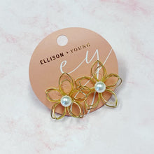 Load image into Gallery viewer, Flower Art With Pearl Stud Earrings