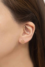 Load image into Gallery viewer, Daisy Outline Stud Earrings
