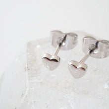 Load image into Gallery viewer, Mini Heart Stud Earrings