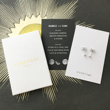 Load image into Gallery viewer, Mini Heart Crystal Stud Earrings