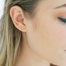 Load image into Gallery viewer, Mini Heart Crystal Stud Earrings