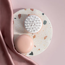 Load image into Gallery viewer, Scalp Massage Shower Hair Comb