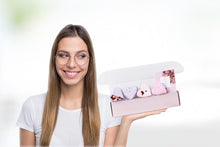 Load image into Gallery viewer, 5 heart shaped Shower Steamers Gift Set
