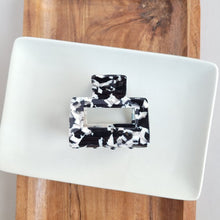 Load image into Gallery viewer, Carly Hair Claw - Black &amp; White
