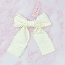 Load image into Gallery viewer, Palace Pearl Embellished Hair Barrette
