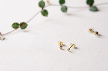 Load image into Gallery viewer, Mini Heart Crystal Stud Earrings
