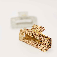 Load image into Gallery viewer, Spotted Elegance Full Hair Claw
