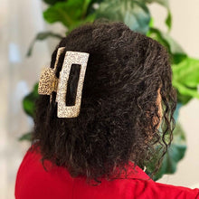 Load image into Gallery viewer, Spotted Elegance Full Hair Claw
