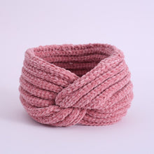 Load image into Gallery viewer, COZY CHENILLE-STYLE YARN HEAD BAND
