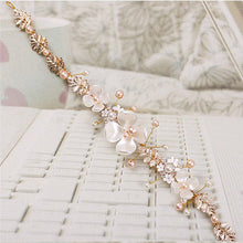 Load image into Gallery viewer, Floral Pearl Headband L2933
