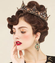 Load image into Gallery viewer, Crown Pearl Rhinestone Headband L2880
