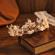 Load image into Gallery viewer, Butterfly Pearl Alloy Crown Headband L3208
