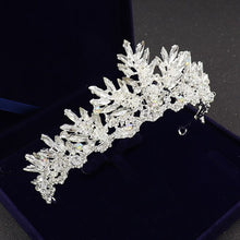 Load image into Gallery viewer, Crown Rhinestone Headband L3359

