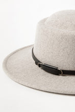 Load image into Gallery viewer, Double Buckle Leather Strap Fedora Hat
