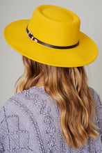 Load image into Gallery viewer, Felt Buckle Fedora Hat
