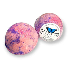 Load image into Gallery viewer, Bath Bomb - Sugar Plum / Christmas - Holiday
