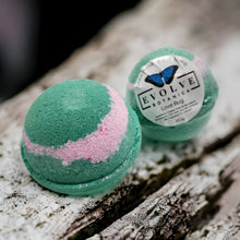 Load image into Gallery viewer, Bath Bomb - Love Bug
